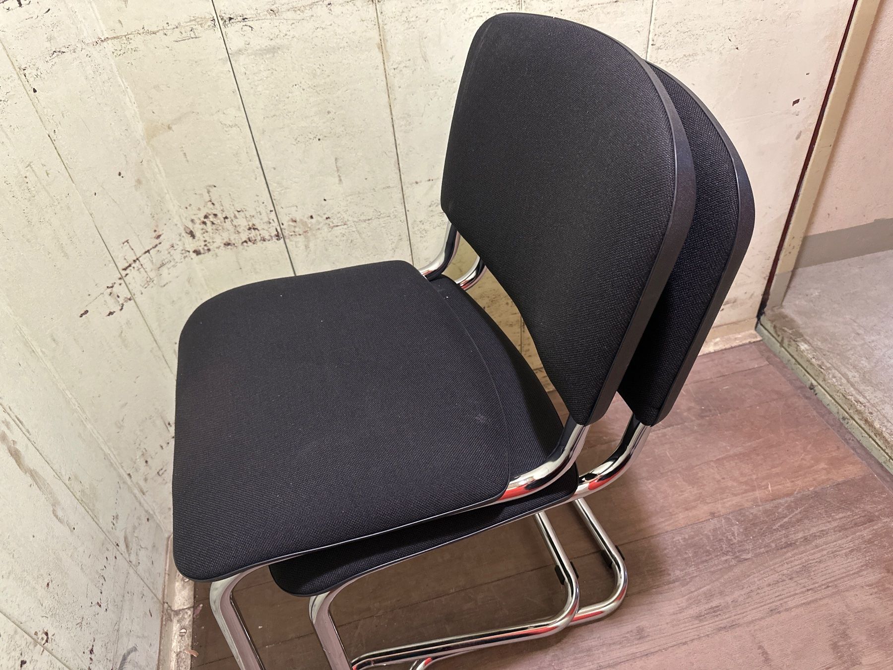 Poltrone: 2 neue Freischwinger ISO Swing, schwarz – Nuovo e nell'imballaggio originale da Necker venduto da liq24 2