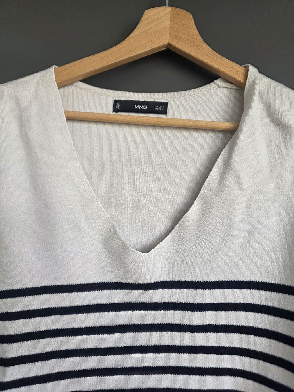 Mango Maglioni & Felpe: Damen Pullover MNG gestreift weiss blau Grösse S – Usato da Schlieren venduto da est_b2px 1