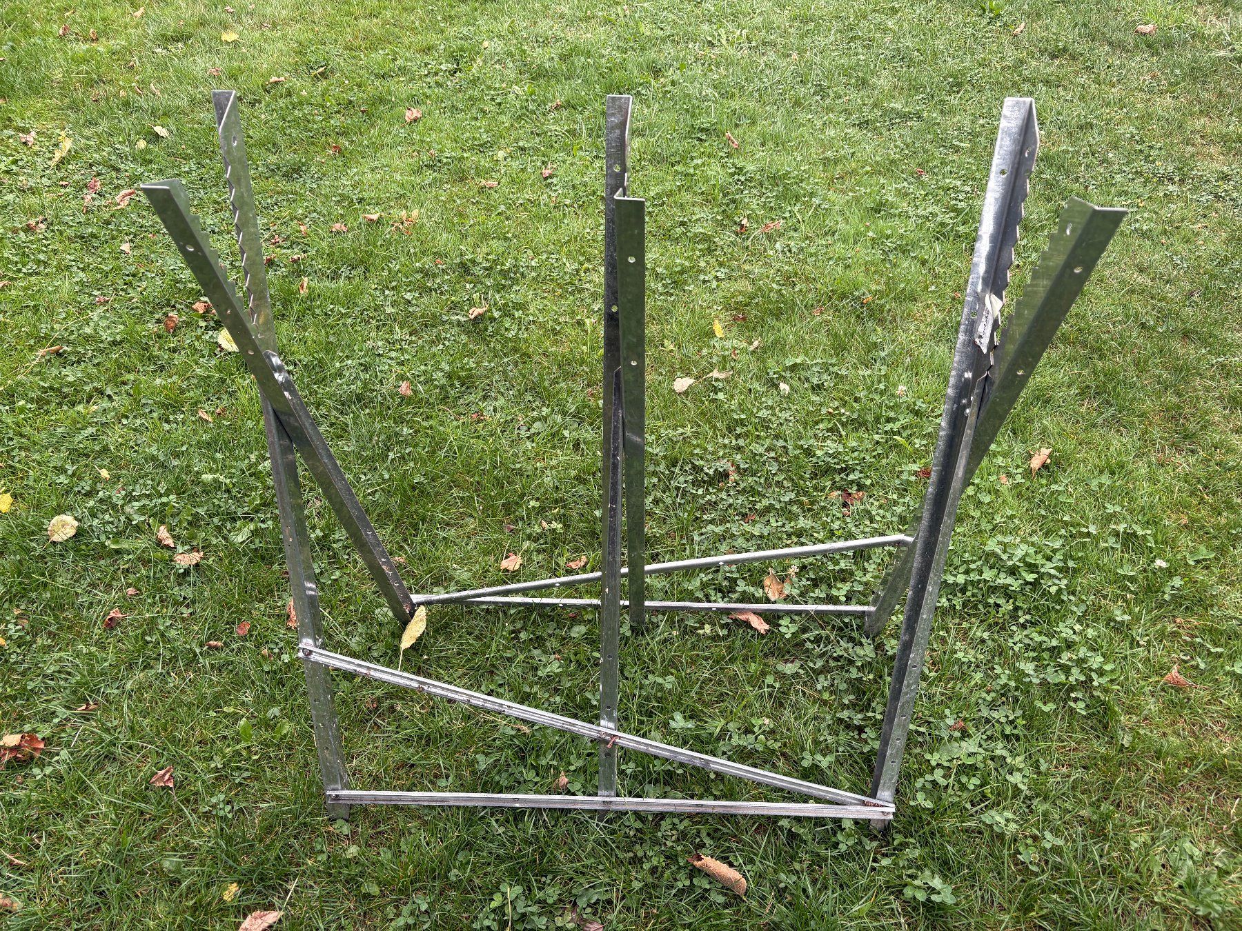 Alle Werkzeuge: Holzsägebock Metall klappbar gebraucht – Gebraucht aus Kollbrunn von Elbi5