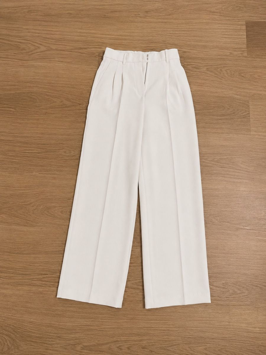 Aritzia Pantaloni: Aritzia The Effortless Pant™ in Size 4 – Nuovo (secondo la descrizione) da Zürich venduto da Meiyi_zurich2021 2