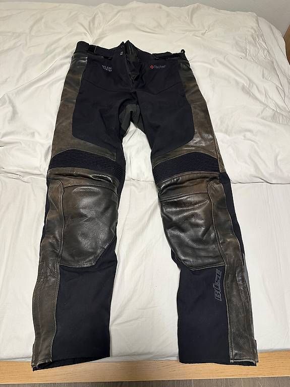 Lotti di vestiti: Motorradbekleidung – Usato da Winterthur venduto da zs5678 2