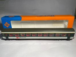 ROCO 1.Kl Personenwagen 44201A EW IV SBB mit Bel. & Figuren