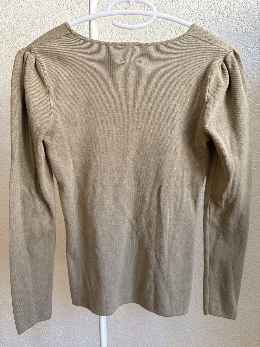 Manor Pulls & Sweat-shirts: Pull col rond maille vert kaki clair Manor, t.36/S – D'occasion à Tavannes par Thriftshop 1