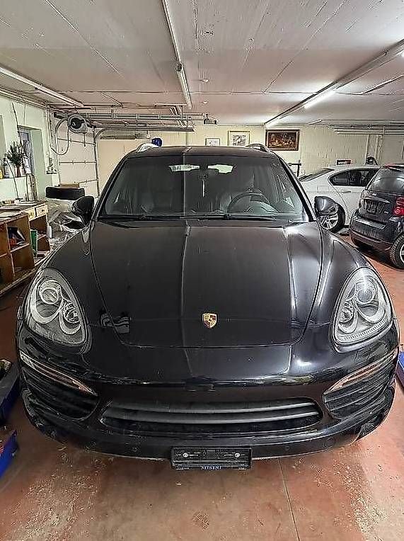 Autos: Porsche Cayenne 3.0 – Gebraucht aus Chur von Cardinal1