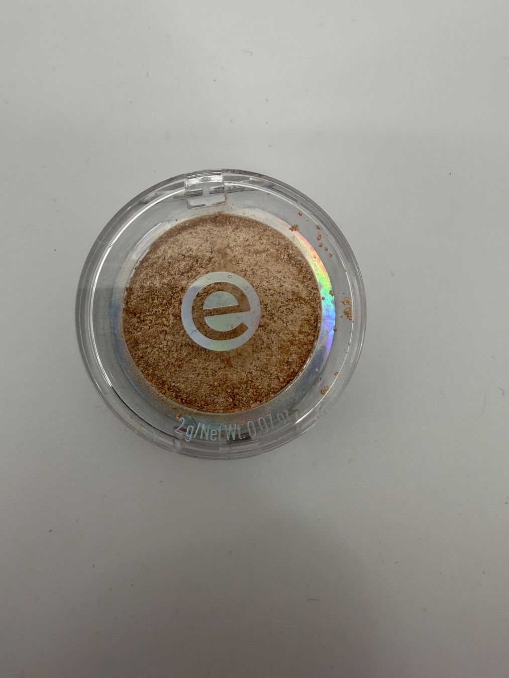 Make-up: Essence Lidschatten, Farbe 01 Golden Glow – Usato da Auenstein venduto da moin.