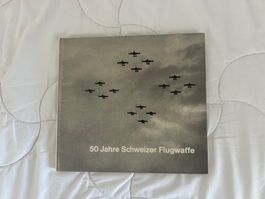 Buch 50 Jahre Schweizer Flugwaffe guter Zustand