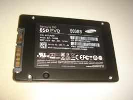 1 stück 500gb ssd. Samsung 850 evo. Getestet. Siehe Details