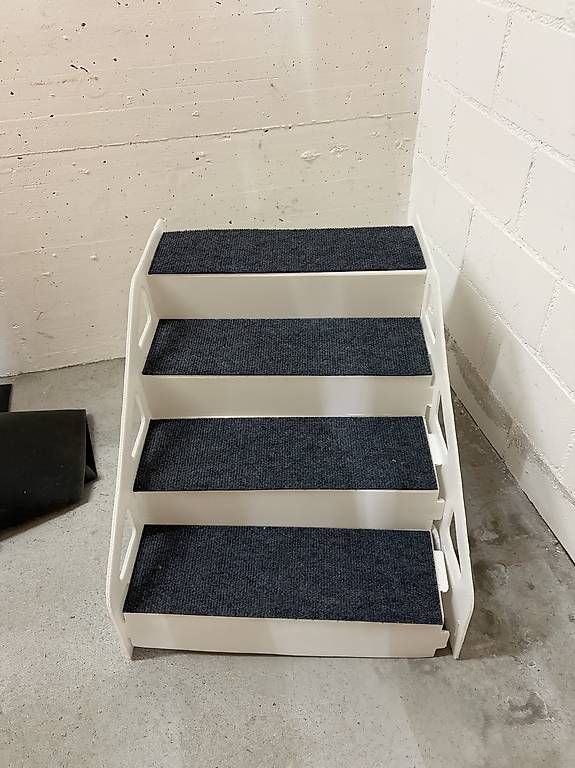 Scale: Haustiertreppe – Usato da Binningen venduto da viantob 1
