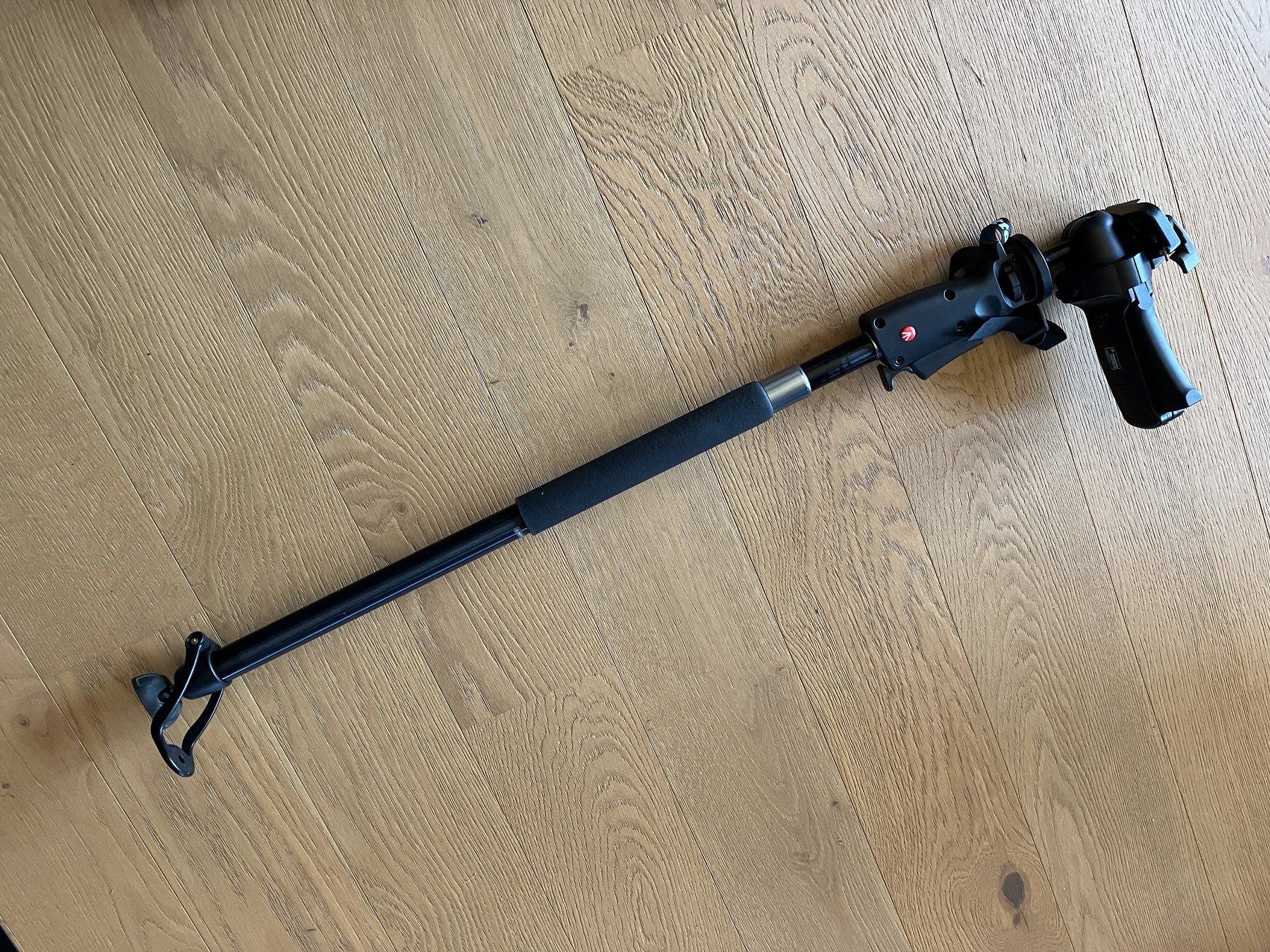 Manfrotto Treppiedi & Teste: Manfrotto Monostativ 685B inkl. 322RC2 – Usato da Wigoltingen venduto da Kantano 1