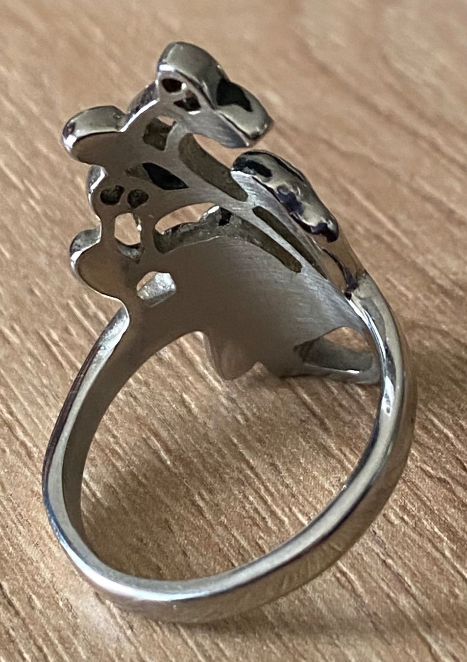 Ringe: Edelstahl Ring mit Rosen Design, Grösse 62 – Gebraucht aus Hochfelden von powerplay61 1