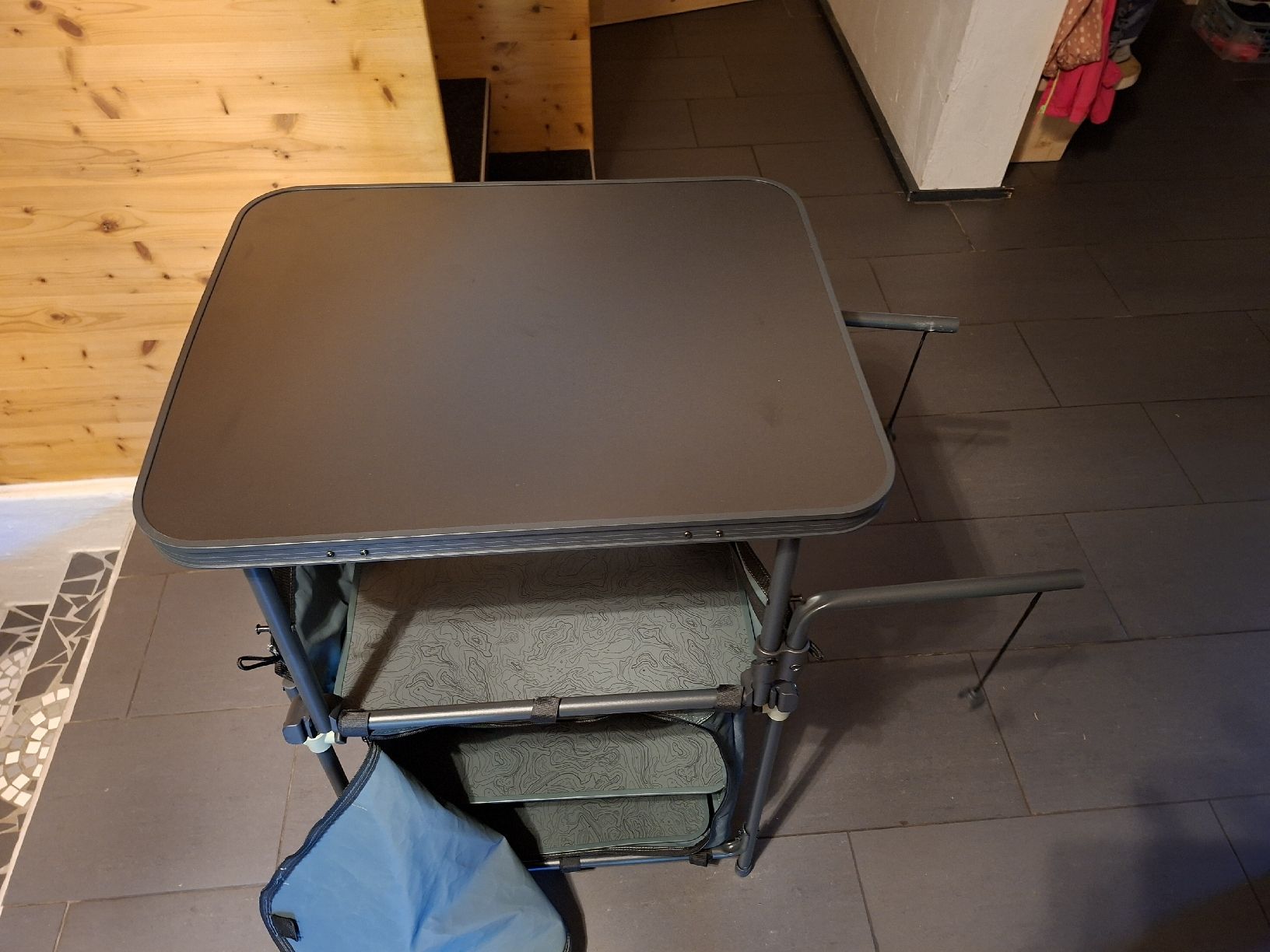 Komplettküchen: Quechua Campingküchenmöbel faltbar – Gebraucht aus Aadorf von Hupfgump 2