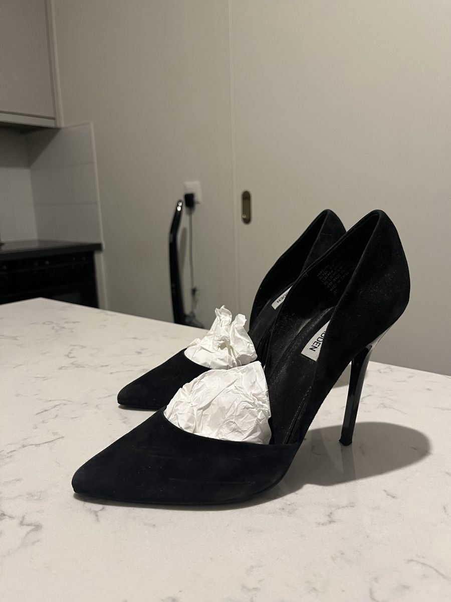 Steve Madden Scarpe da donna: Steve Madden Black Suede Heels - Size US 8.5 – Usato da Mies venduto da nic_yk5d 3