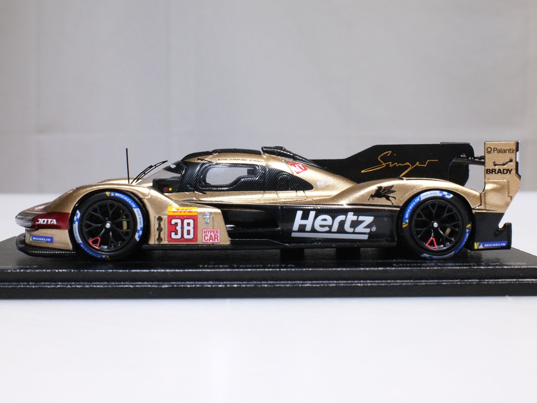 Porsche Modellautos: PORSCHE 963, Hertz Team JOTA, J.Button/O.Rasmussen/P.Hanson – Gebraucht aus Lobsigen von Markus_Haenggi_Bern 5