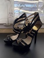 MICHAEL KORS HEELS, SCHWARZ MIT SCHNALLEN (GOLD)
