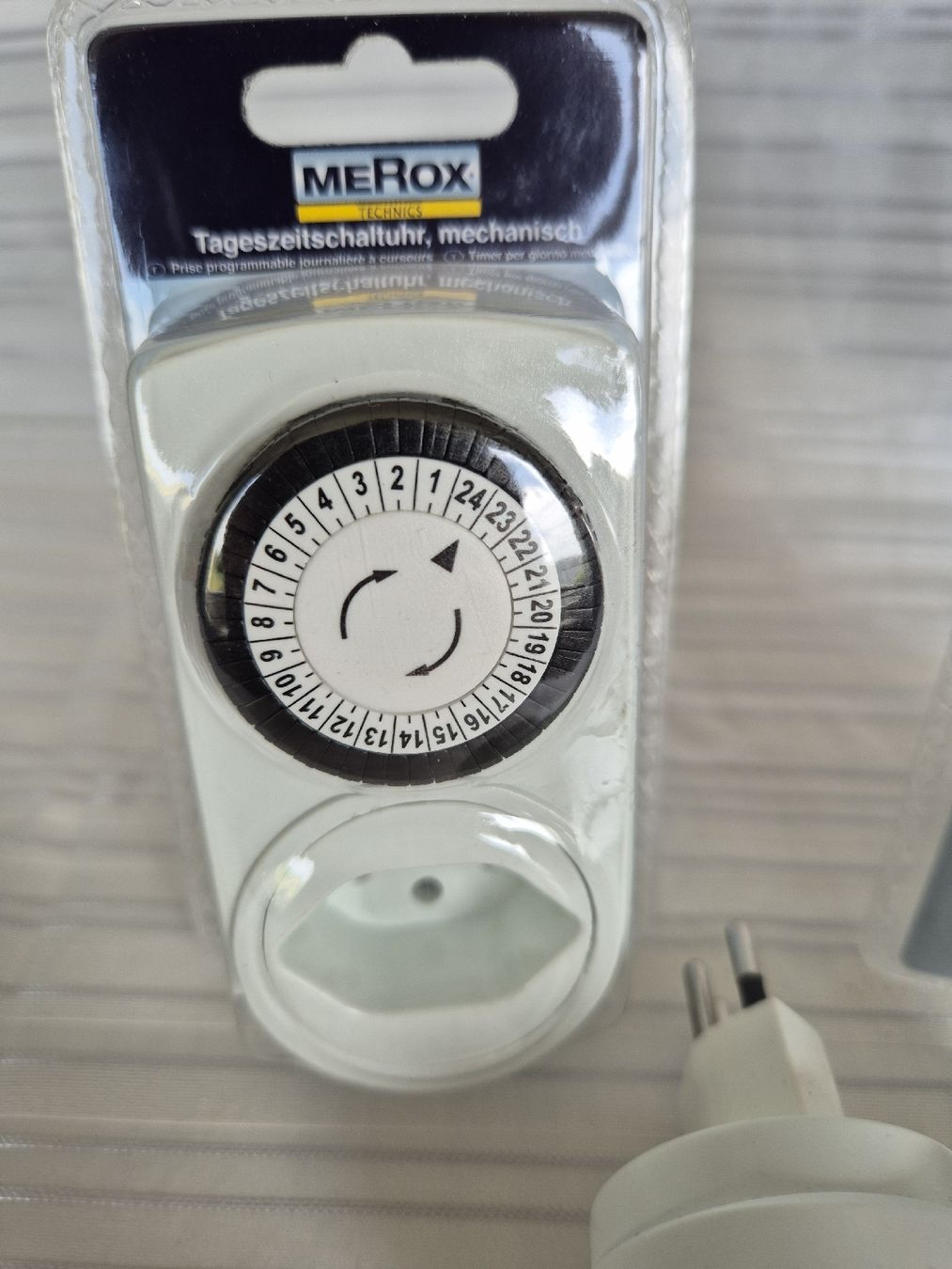 Interruttori: 3 Merox Mechanical Timer Switches – Nuovo (secondo la descrizione) da Zürich venduto da mrs_kz6n 1