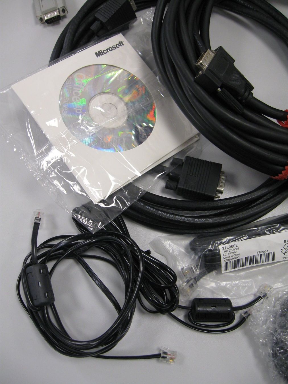 Cavi: LOT Computer Kabel Steckverbinder PS/2 USB seriell Office XP – Nuovo (secondo la descrizione) da Romanshorn venduto da samo1974 4