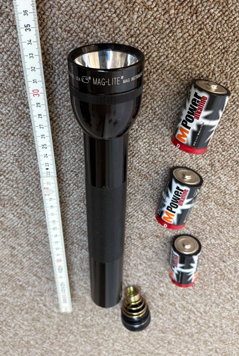 Lampade: Grosse Taschenlampe MAG-LITE – Usato da Spiez venduto da Agenda01