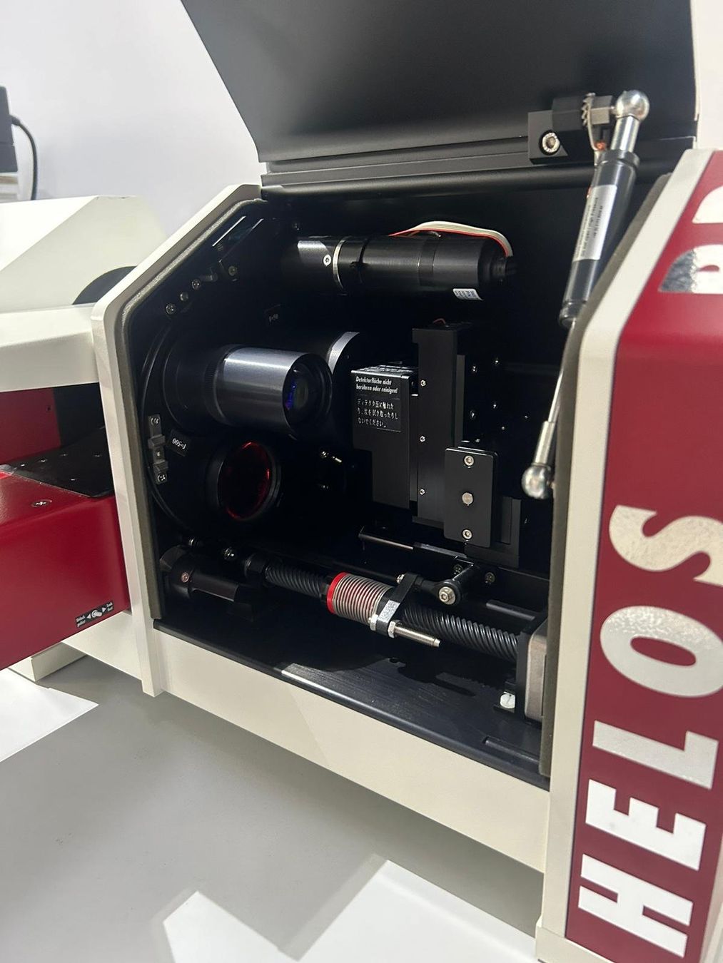 Accessori da laboratorio: Sympatec Helos particle size analyzer – Usato da Niederdorf venduto da LeptonAG_Labor 3