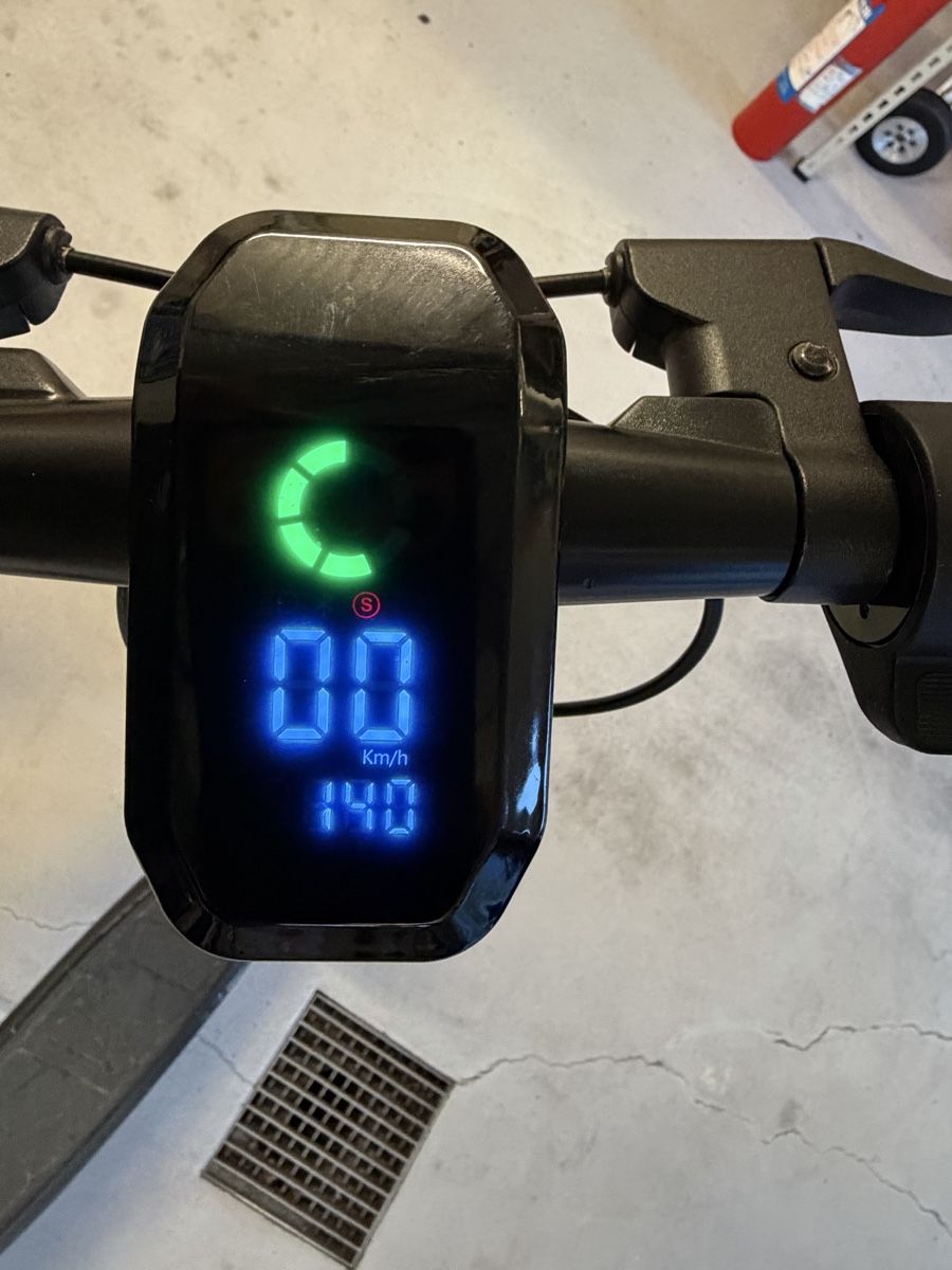 Scooter: VMAX VX3 STE Elektroscooter mit Strassenzulassung! – Usato da Wengen venduto da Alpinguru 1