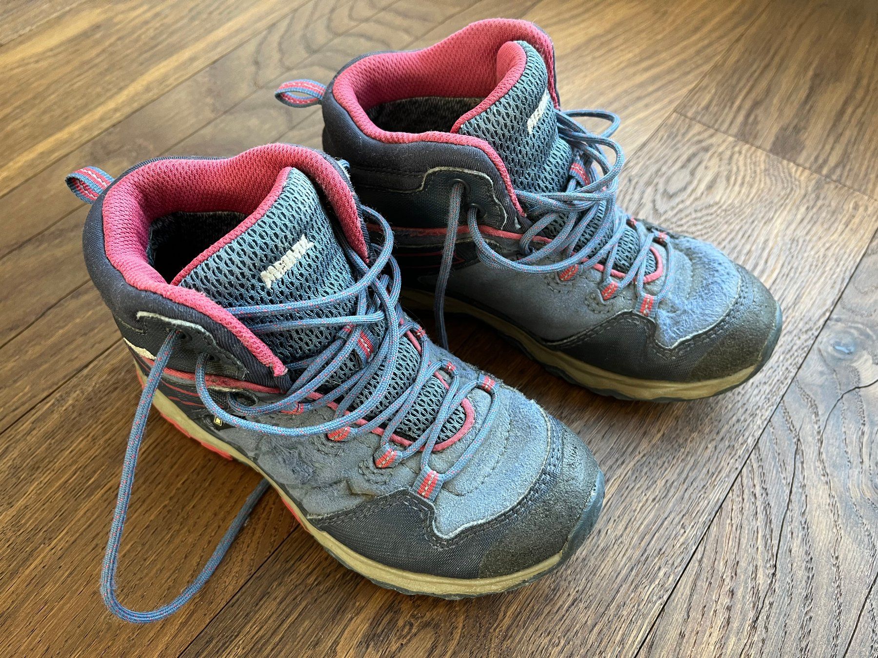 Meindl Scarpe per ragazzi: Schuhe Wanderschuhe Trekkingschuhe Meindl Gr. 30 – Usato da Affoltern am Albis venduto da Blackrhythm