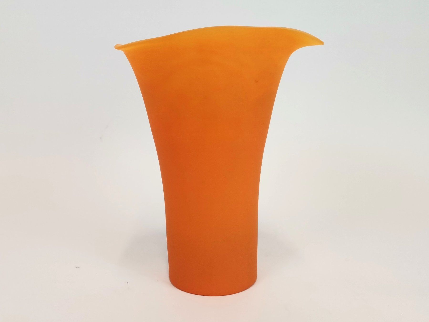 Vasi & Recipienti: VASE mit Wellenrand orange Höhe 24 cm – Usato da Schaffhausen venduto da Restwert_SH