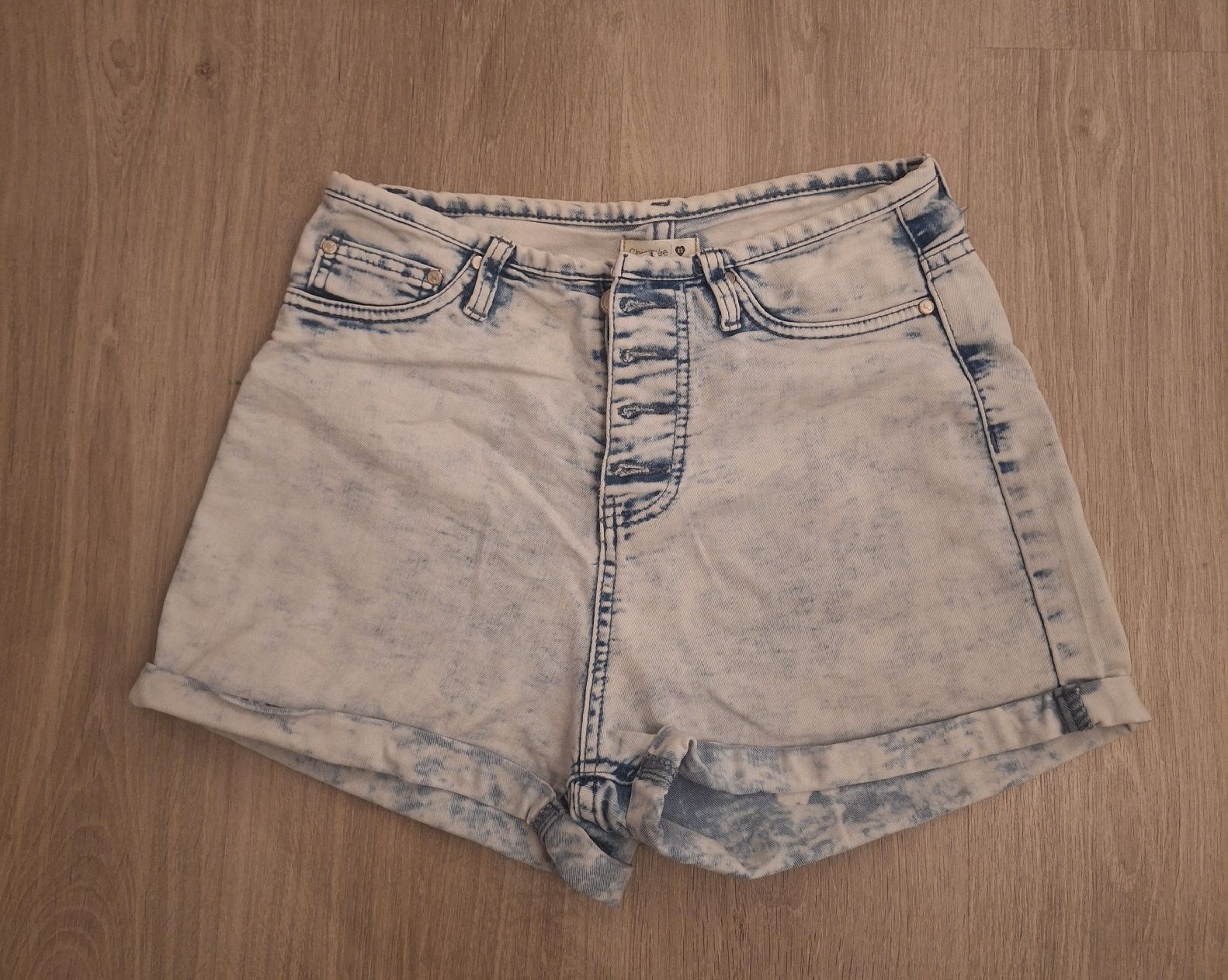 Jeans: Short en jeans souple, taille XS – Usato da Ins venduto da des_vm2v