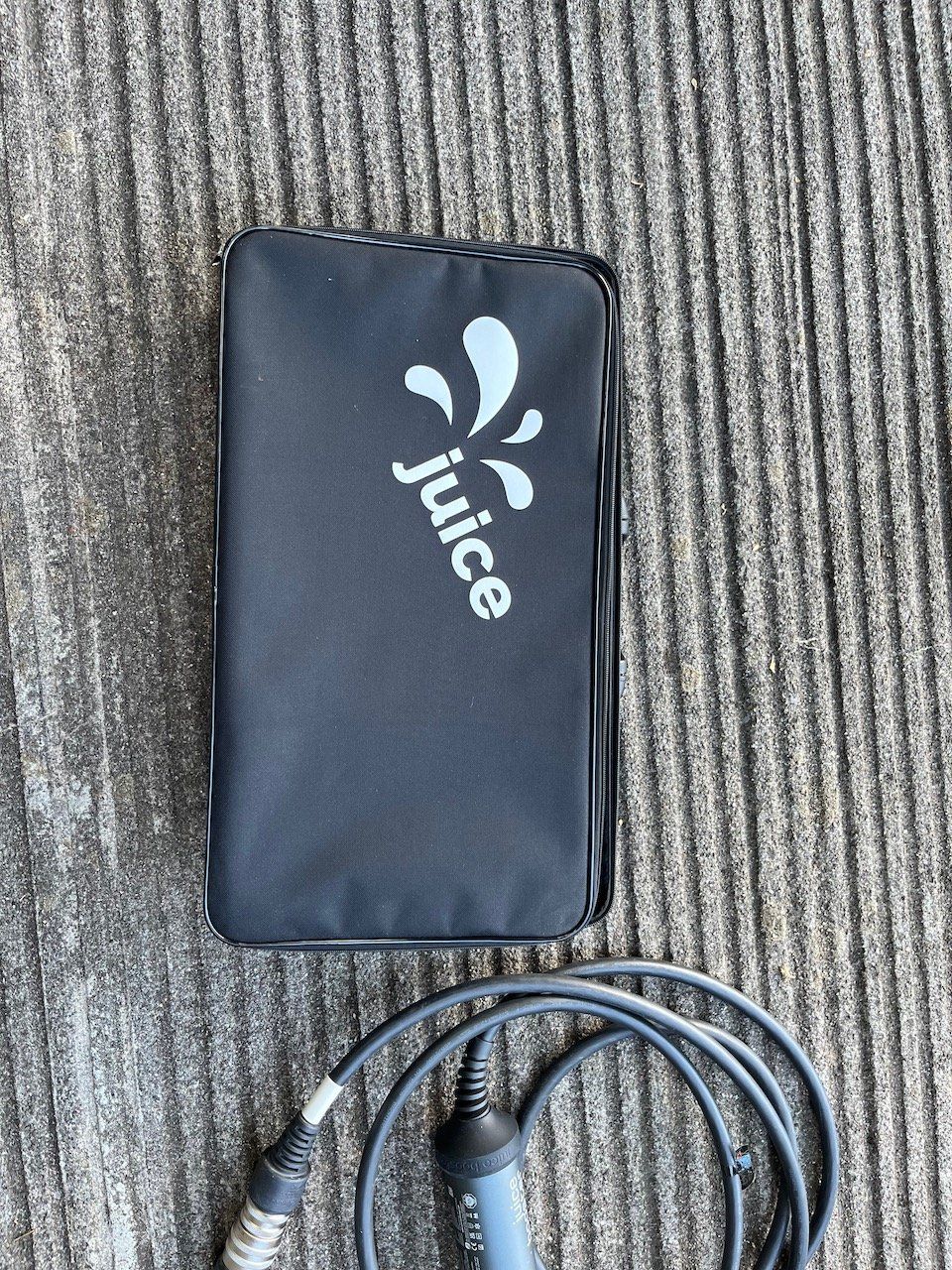Juice Caricabatterie: Mobile Wallbox JUICE BOOSTER 2 Swiss Basic Set Typ 1 – Usato da Hausen AG venduto da Genner01