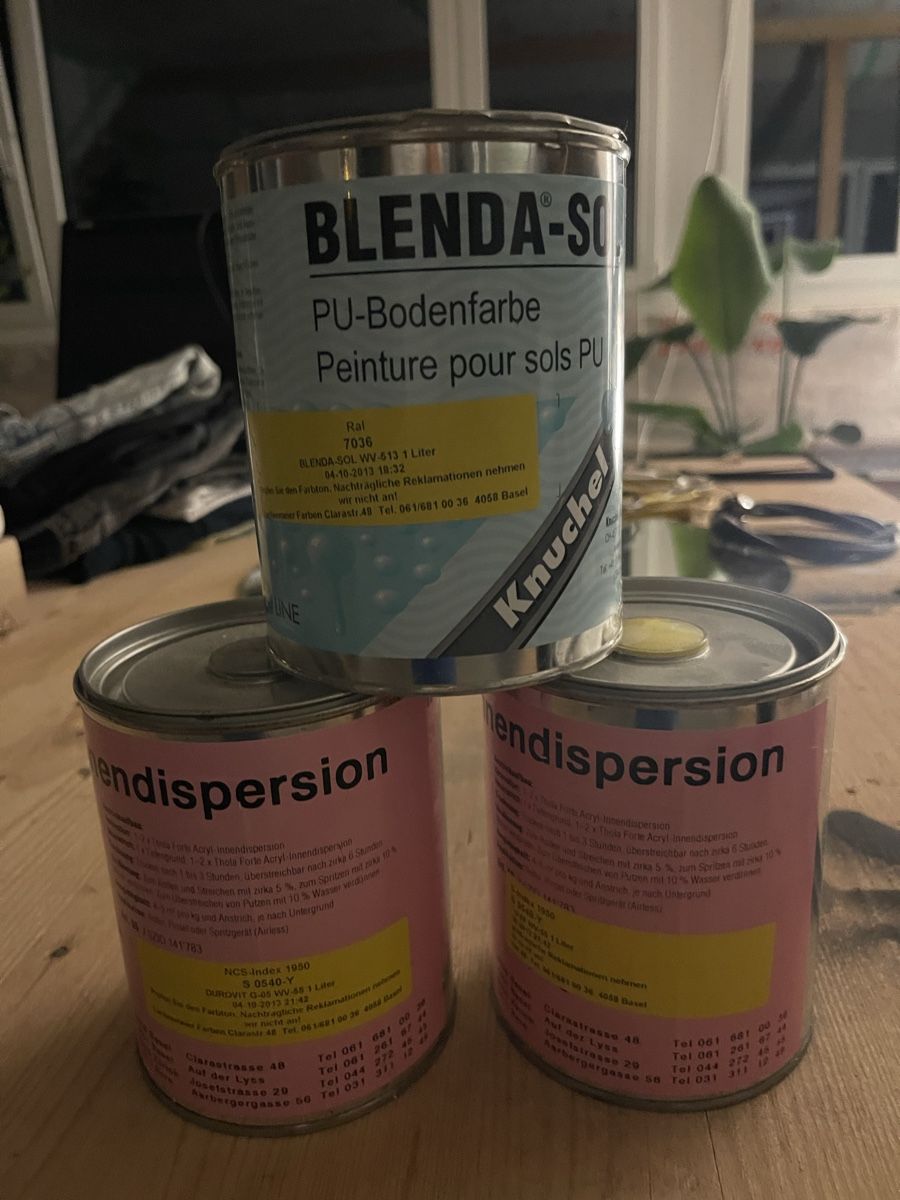 Peintures: Farbe – D'occasion à Bottmingen par ale3829 1
