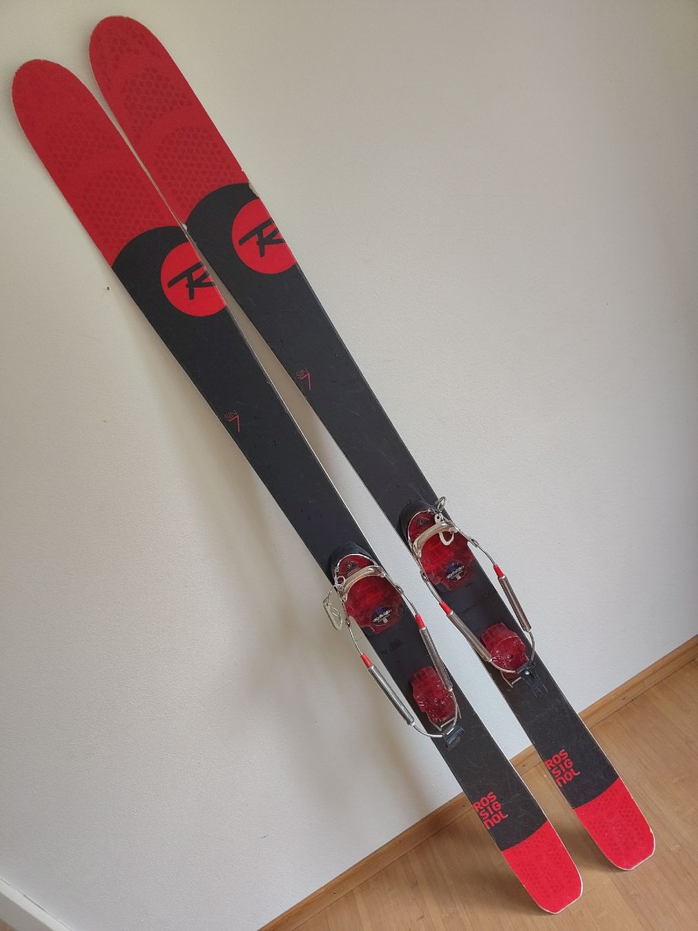 Sci: Telemark Rossignol Sin 7 – Usato da Grenchen venduto da Jaennuu