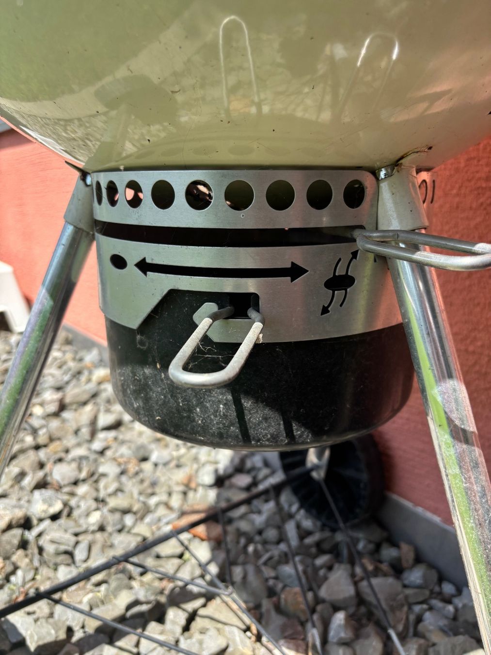 Weber Griglie: Weber Kugelgrill: Ivory, 57 cm ohne Deckel – Usato da Baar venduto da gasserp87 1