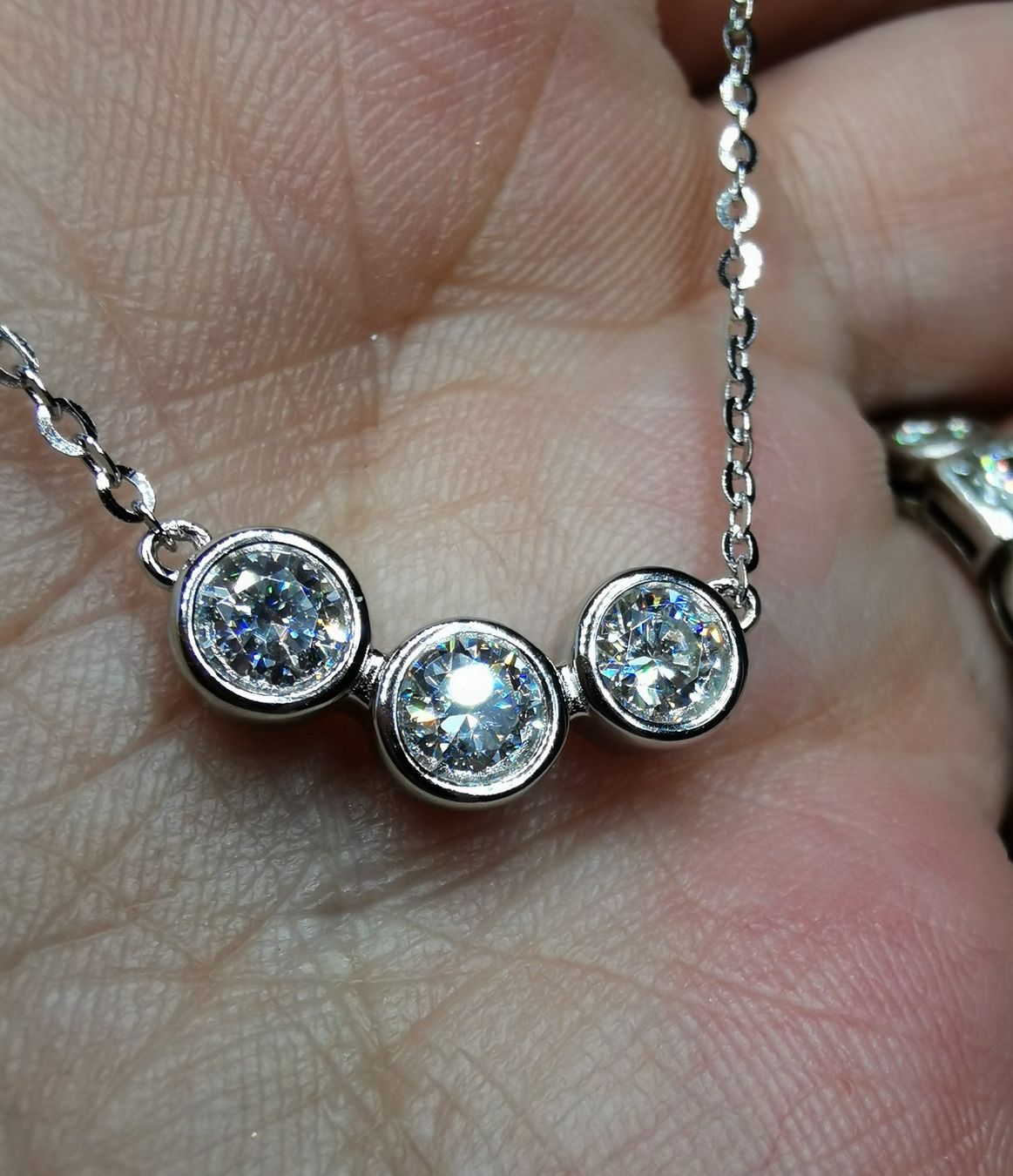 Catenine: Collier argent avec diamants moissanite de 0,9 ct certifiés – Nuovo e nell'imballaggio originale da Reconvilier venduto da Tsma67 9