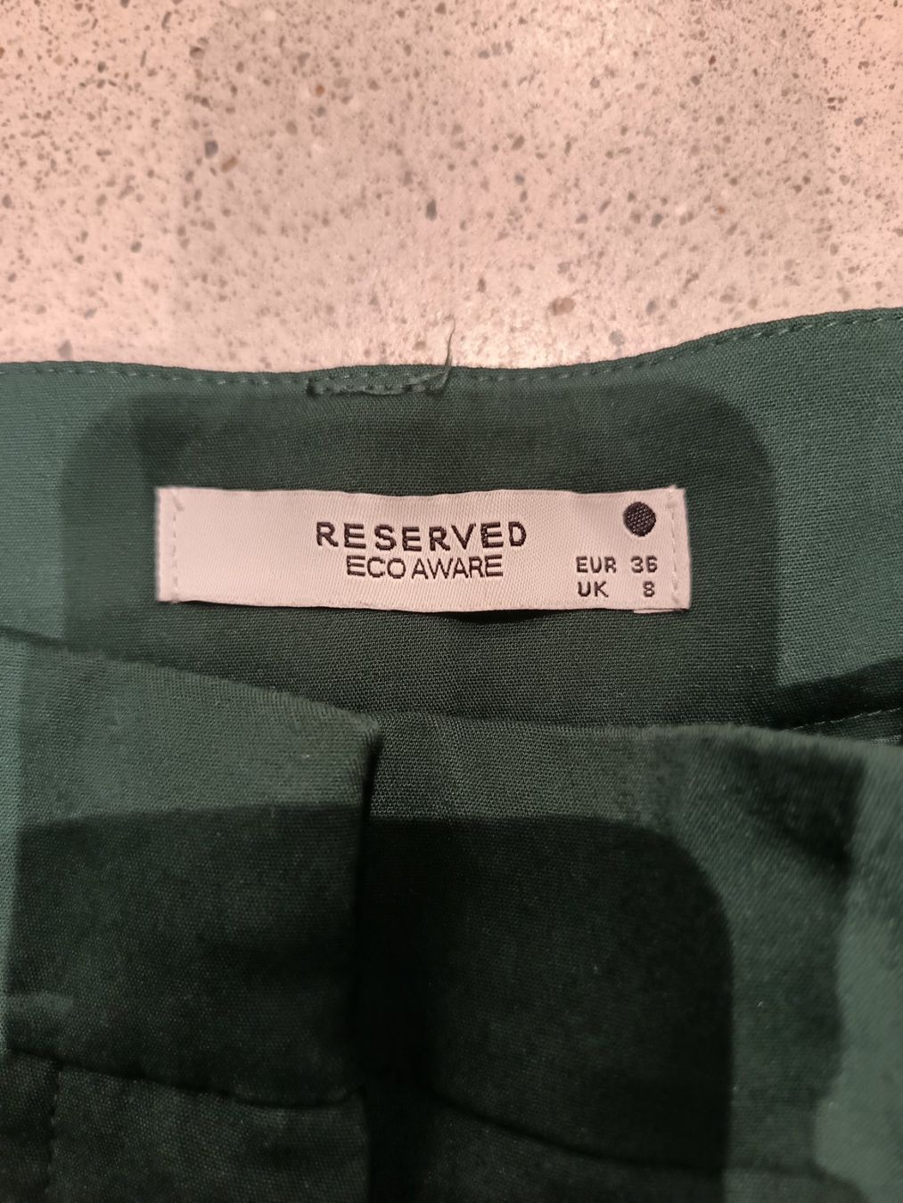 Pantaloni: Reserved Leder- und Anzugshose Gr 36 – Usato da Altstätten SG venduto da Akitoichiro 3