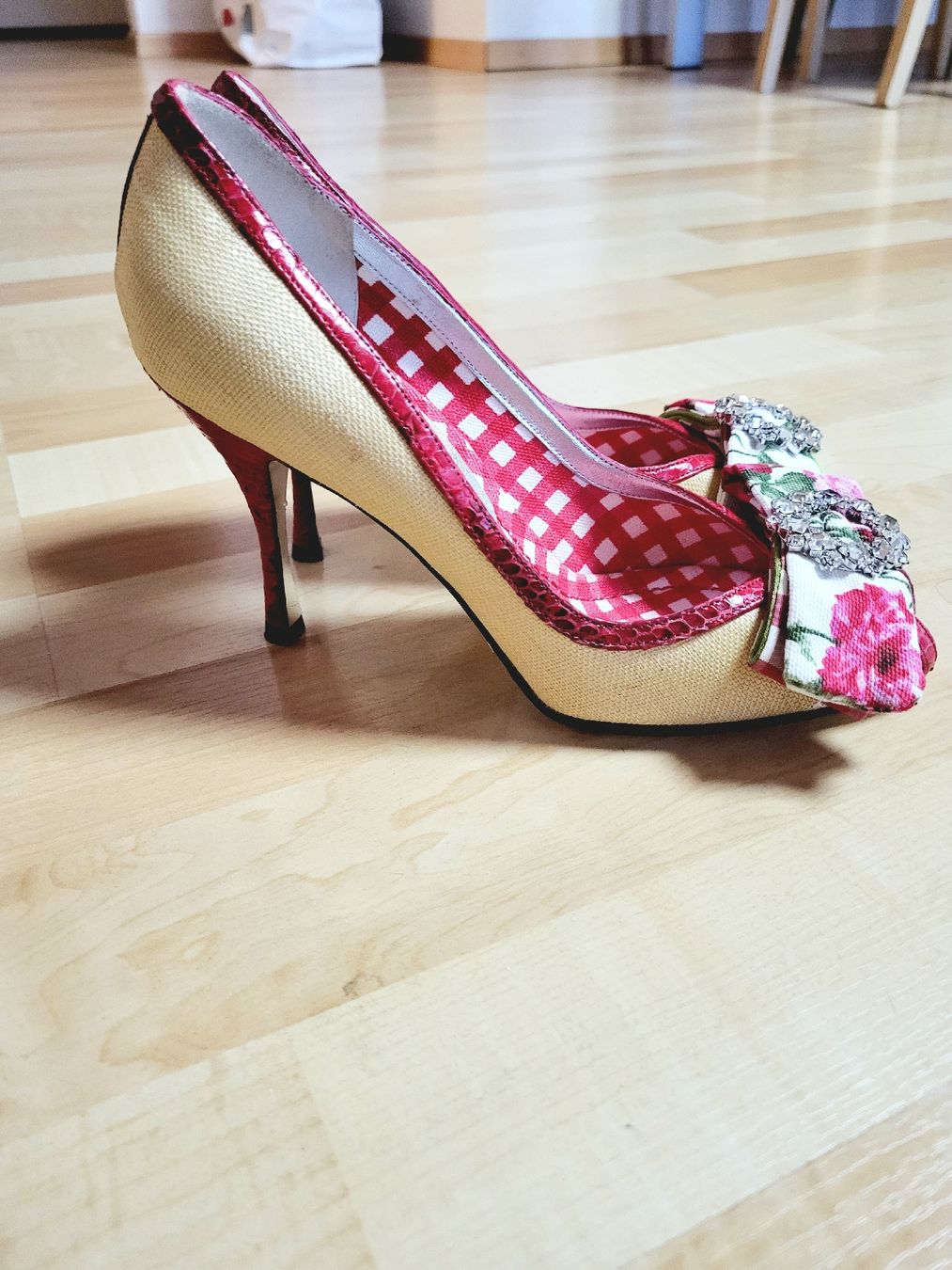 Dolce & Gabbana Scarpe da donna: Pumps D&G 36.5 – Usato da Hellbühl venduto da Veci02 2