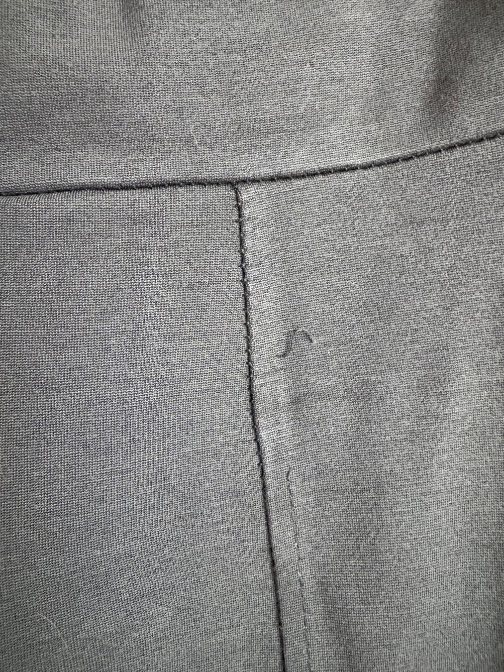 Leggings: Leggings gris foncé – Usato da Lausanne venduto da milou201619 2