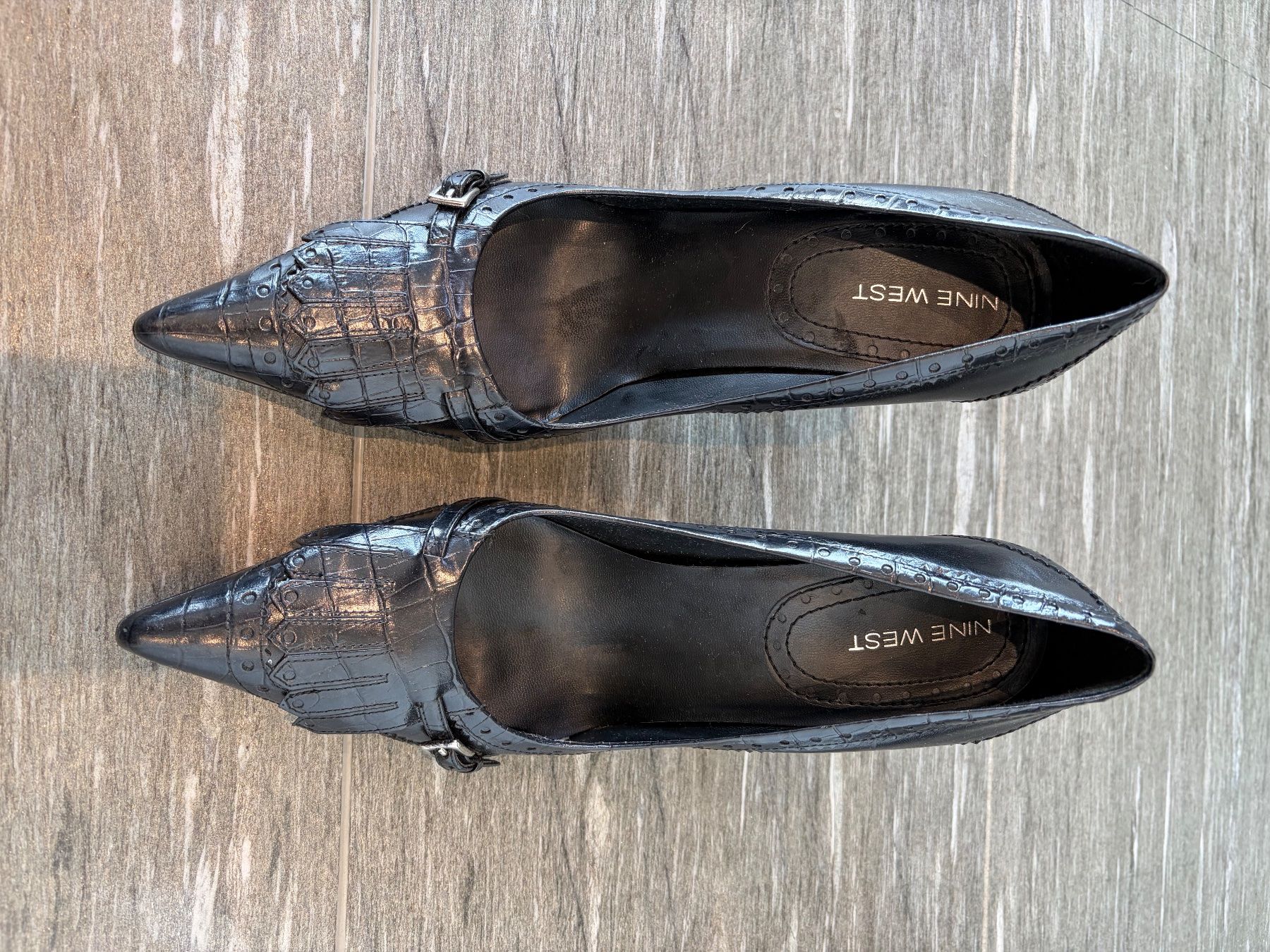 Scarpe da donna: Nine West Leder Pumps, schwarz, Gr. 39 – Usato da Opfikon venduto da funky-monkey 3