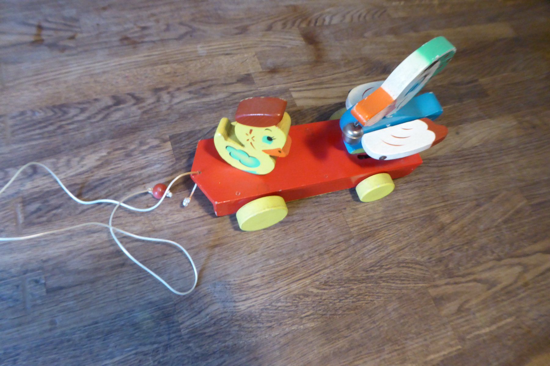 Spielzeuge: Holzziehspielzeug mit Enten – Gebraucht aus Allschwil von Summelsarium 1