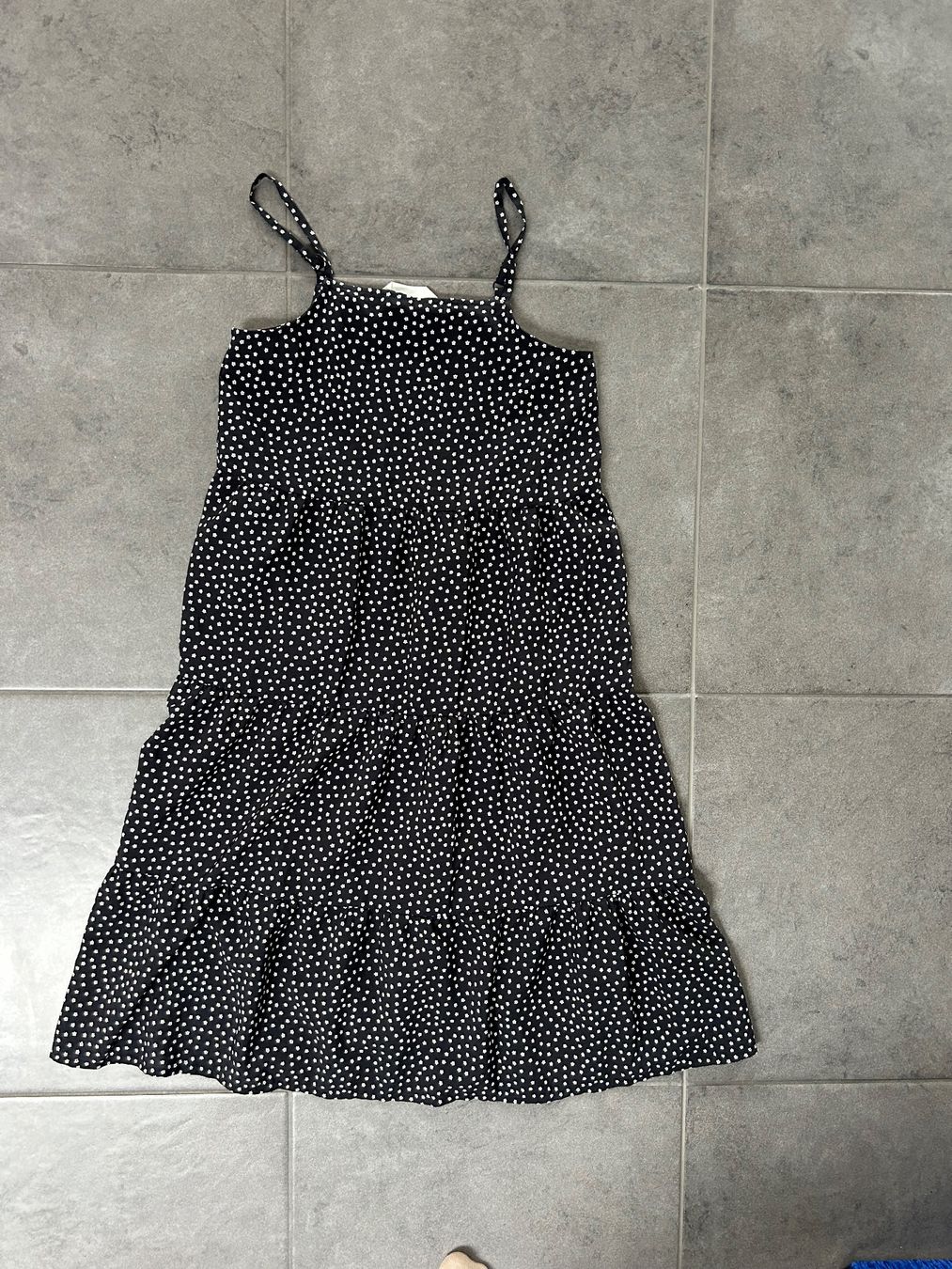 H&M Vestiti & Gonne: Schwarzes H&M Sommerkleid Gr. 158 – Usato da Wohlen b. Bern venduto da Beppe99