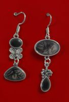 Orecchini in argento con pietre dendritiche e onice