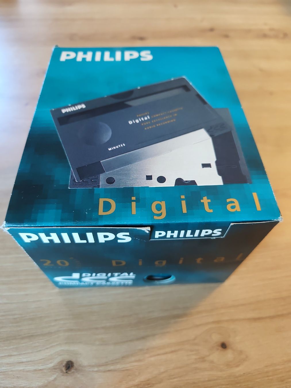 Musicassette: Philips DCC Digital Compact Cassette 20 Pack - New! – Nuovo (secondo la descrizione) da Lausanne venduto da aro_7pwk