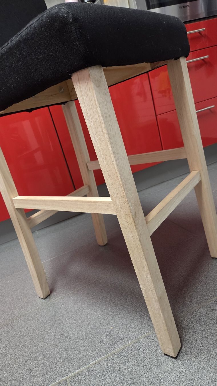 Chaises hautes: Barstühle – D'occasion à Bargen BE par pin_cgj5 3