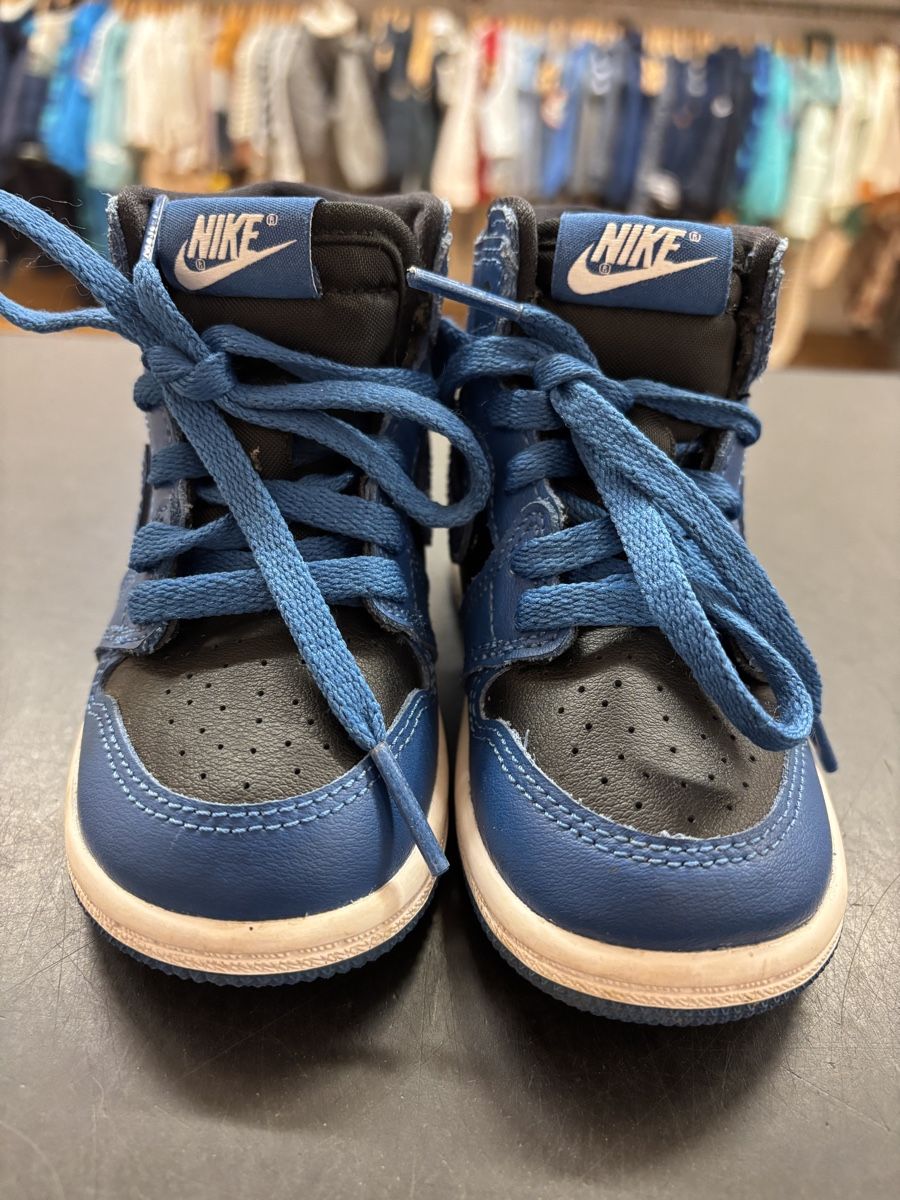 Nike Scarpe per ragazzi: Nike Sneaker, Grösse 22 – Usato da Büren an der Aare venduto da Nikito2001 2
