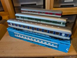 Märklin D-Zug-Wagen der DB (4092/4093/4094)