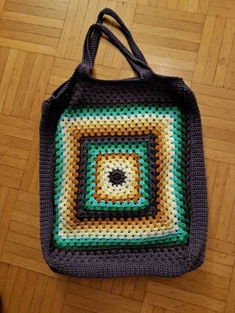 Gehäkelte Granny Square Tasche, nachhaltig