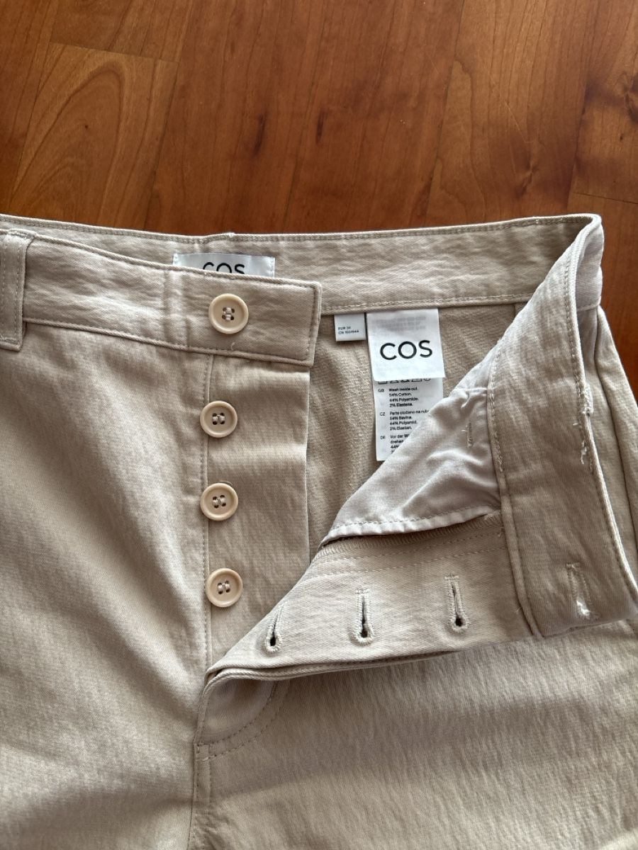 Cos Pantaloni: COS Hose – Usato da Cham venduto da sbr_7cmv 2