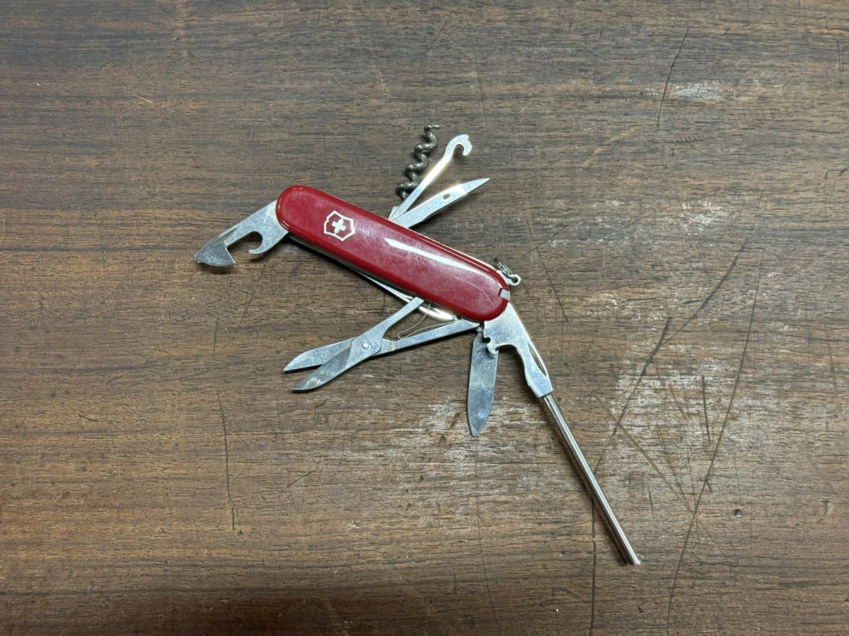 Victorinox Couteaux de poche: Couteau modele de présentation Victorinox  – D'occasion à Sierre par OCNL