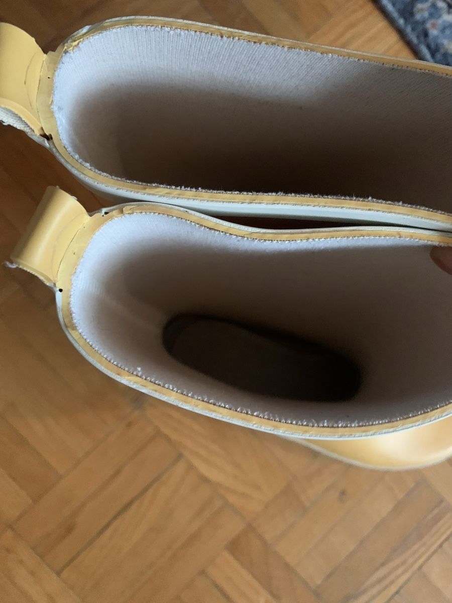 Chaussures garçon: Gelb Stiefel gr 32 – D'occasion à Gutenswil par Bregenzer8610 4