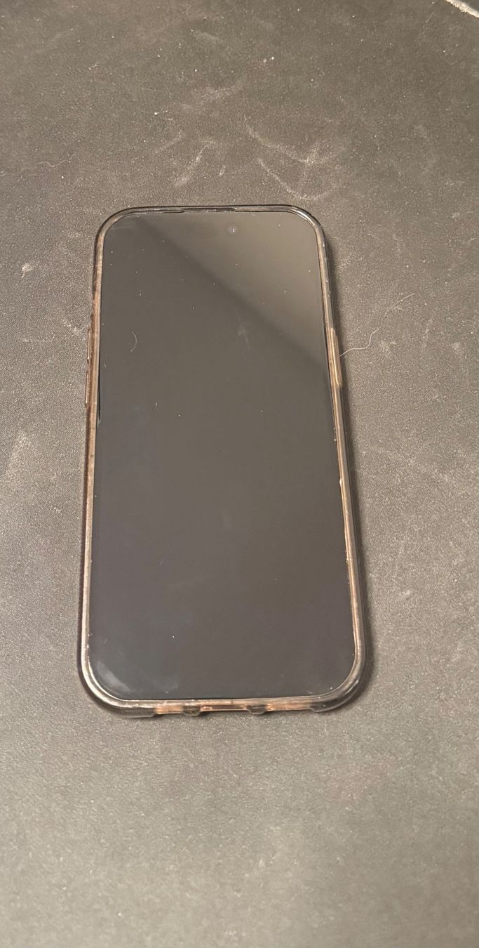 Apple Telefoni cellulari / Smartphones: Iphone 15 128GB Schwarz – Usato da Russikon venduto da _guitgarguy 1