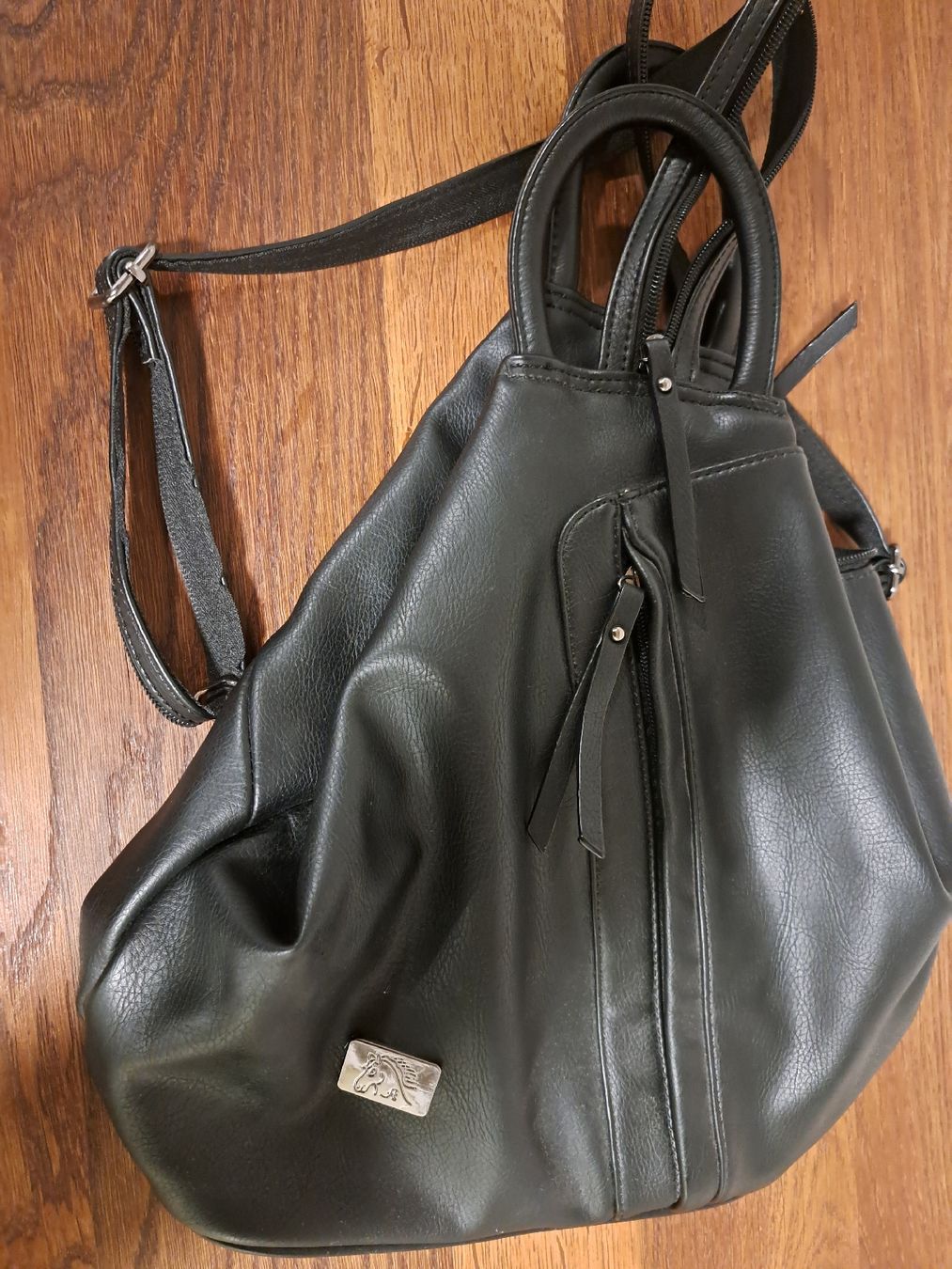 Zaini: Damenrucksack mit Träger – Nuovo (secondo la descrizione) da Wisen SO venduto da dow_g796