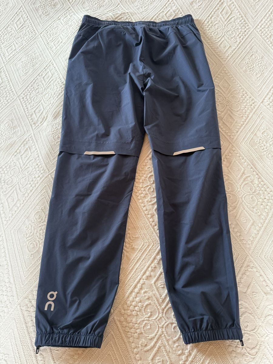 Pantalons: On Hose Neu – Neuf avec emballage d'origine à Jegenstorf par mammut02