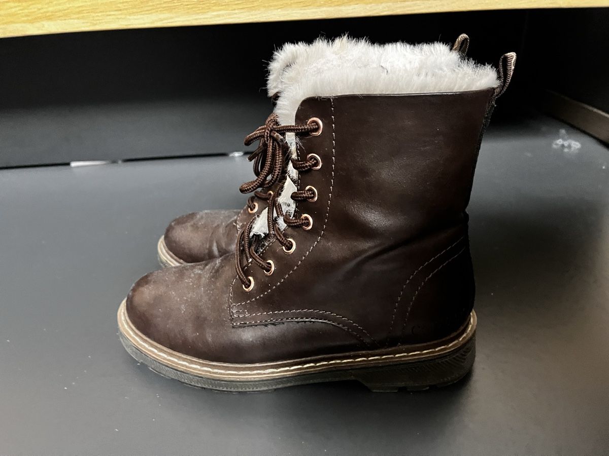 Scarpe da donna:  Stiefel braun mit Warmfutter – Usato da Küssnacht am Rigi venduto da lus_g9xw 2